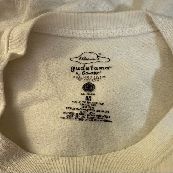 EUC Sanrio Gudetama Busy Doing Nothing Cozy Sweatshirt - Picture 3 of 4